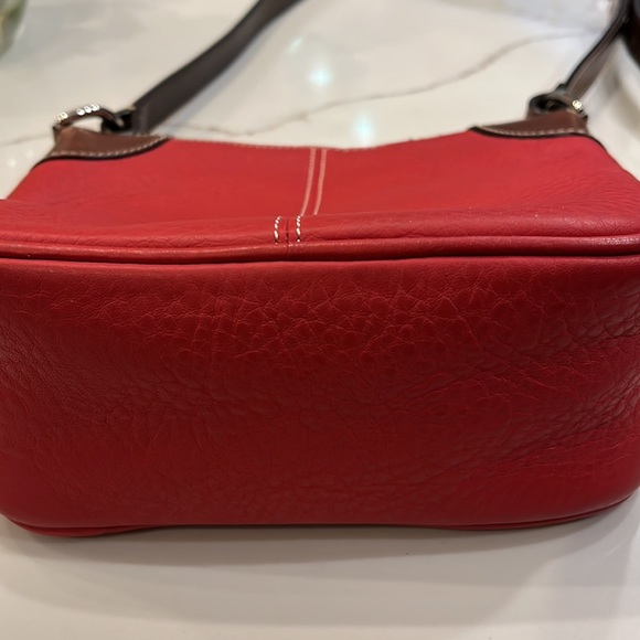 Like New Dooney Bourke Small Red Shoulder/Crossbody Bag. All Weather Leather. - Picture 5 of 16